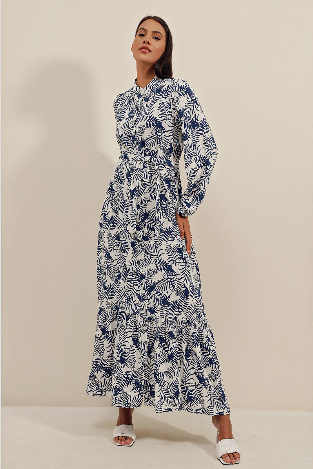 BGD Women Exotic Pattern Dress - Dark Blue. - Moortebeek