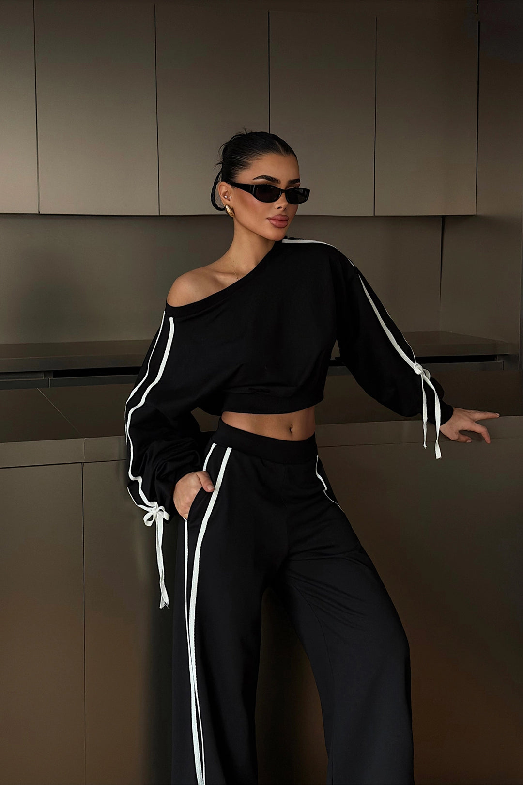 EYY Women Black Calesia Tracksuit Set - Alcantarilla