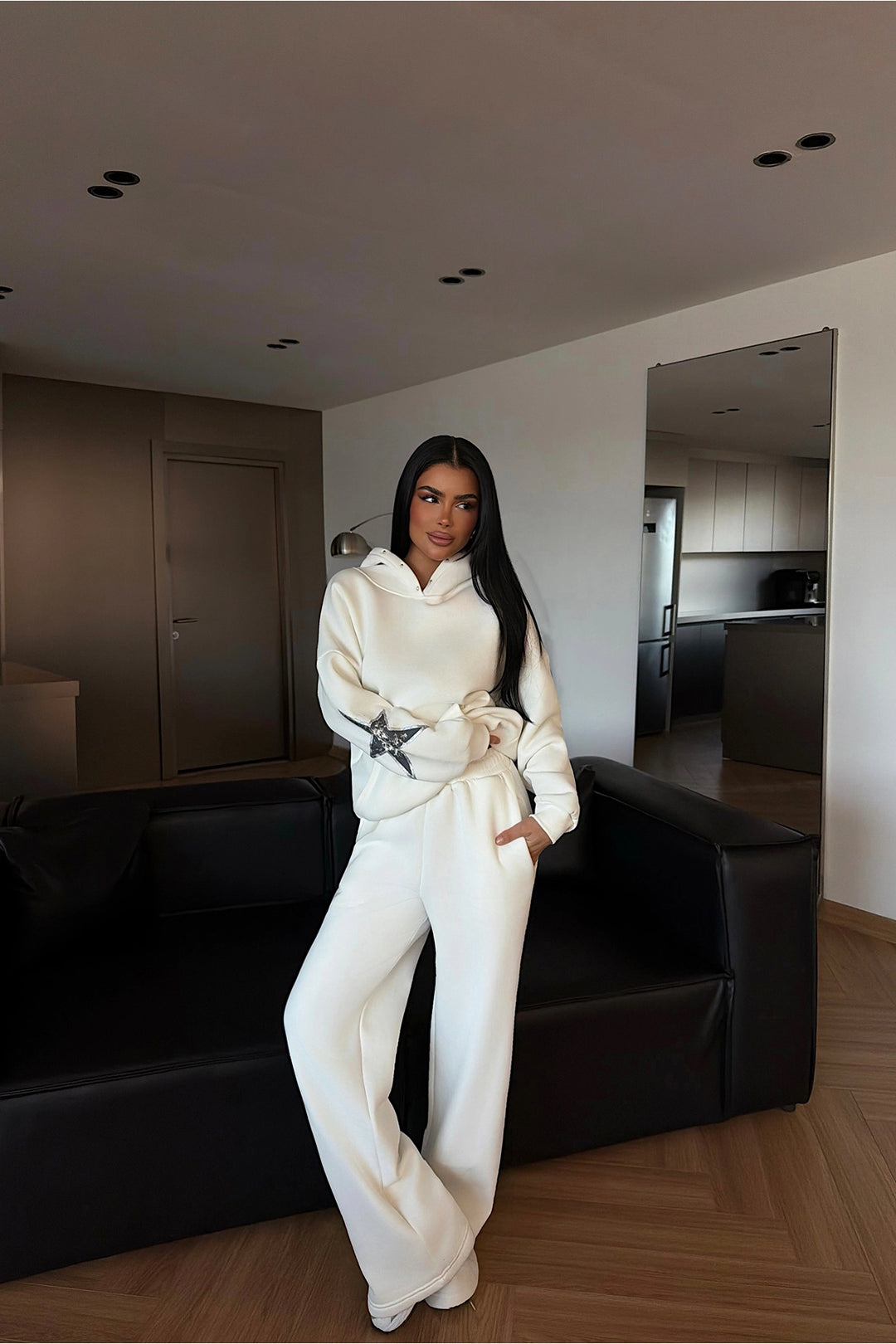 EYY Women White Stars Tracksuit Set - Villanueva y Geltrú