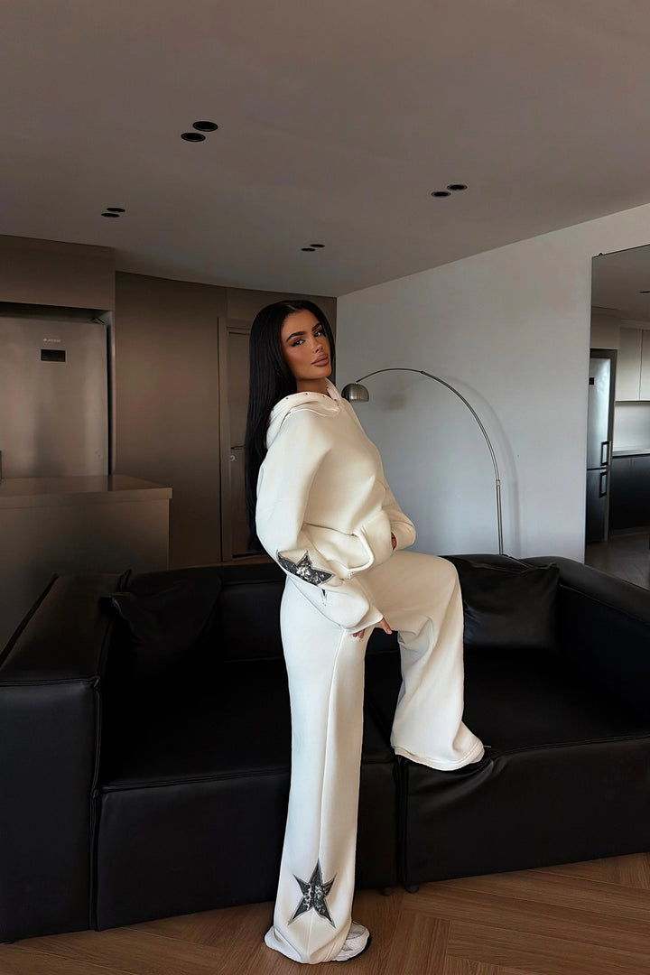EYY Women White Stars Tracksuit Set - Villanueva y Geltrú