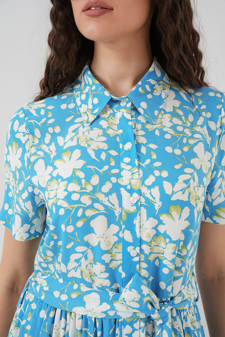 BGD Women Short Sleeve Patterned Dress - Blue. - Pasadena