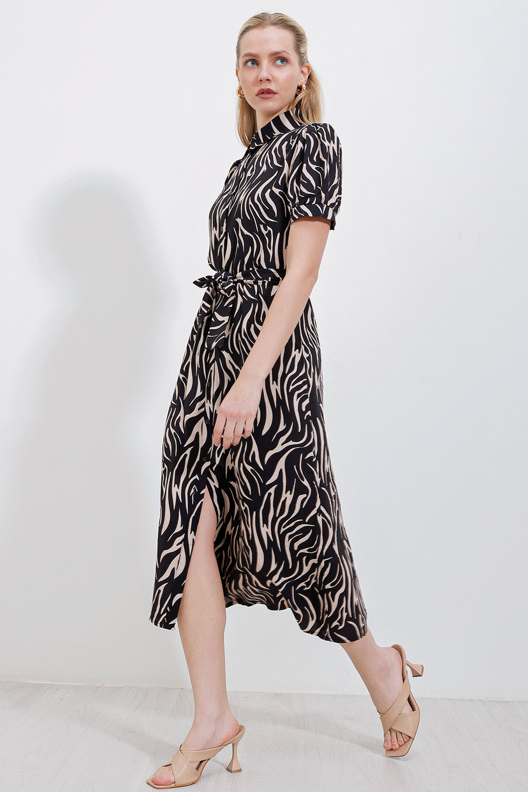 BGD Women Short Sleeve Viscose Dress - Beige - Lima