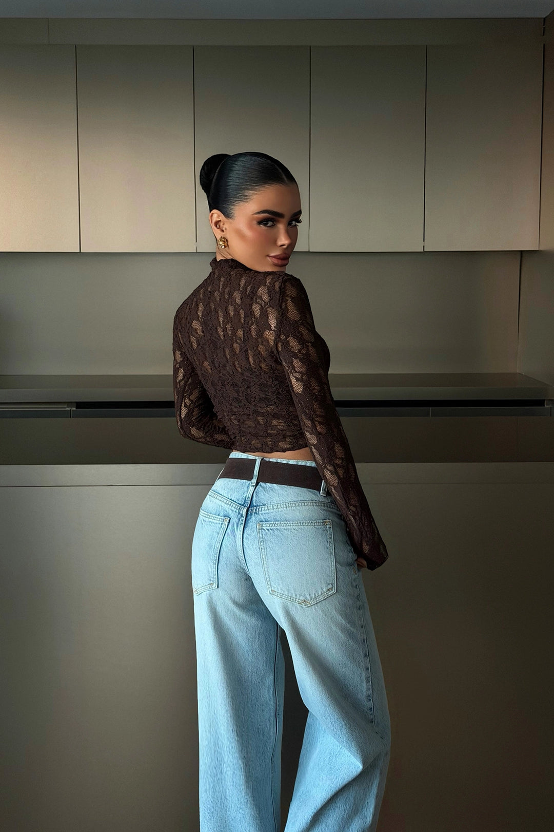 EYY Women Koyu Kahverengi Raquel Dantel Transparan Bluz - Hollister