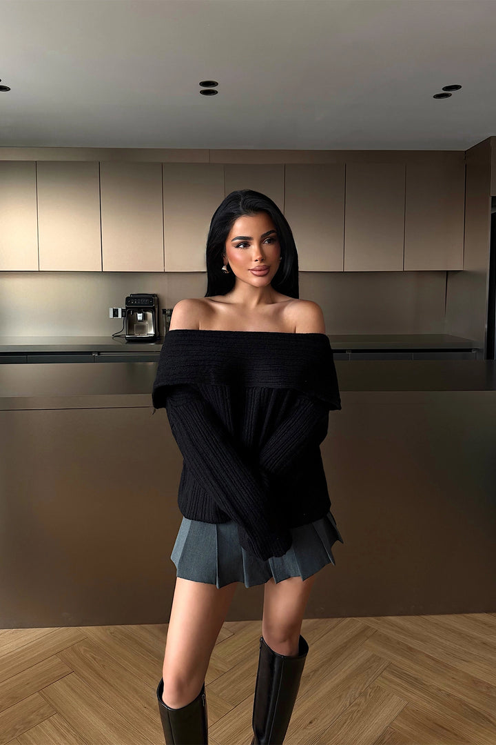 EYY Women Black Madonna Collar Knit Sweater - Gillingham