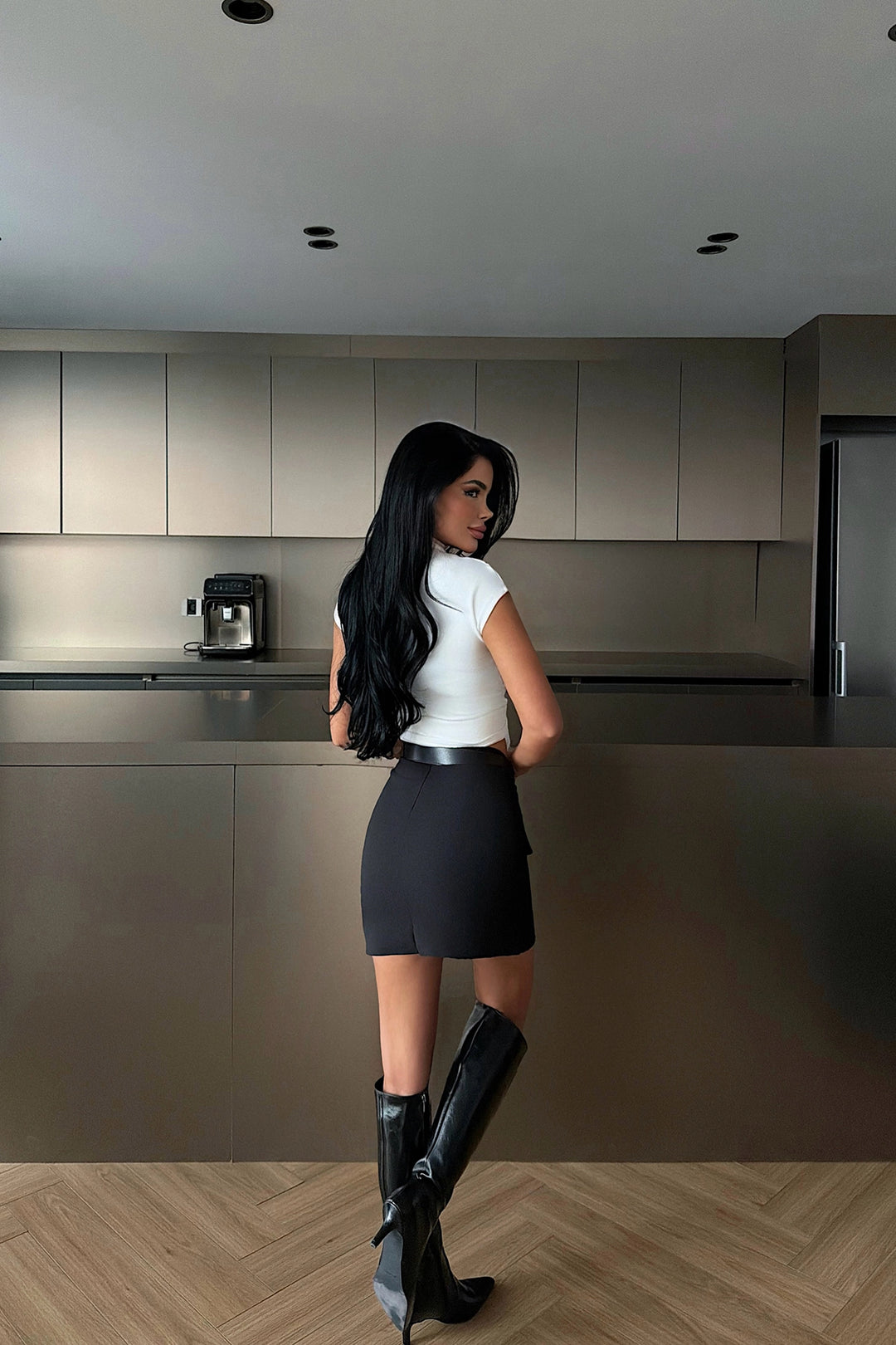 EYY Women Black Skirt with Pocket Detail - Tuxtla