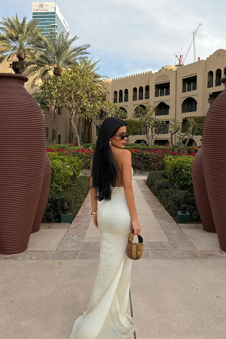 EYY Women Yellow V-Neck Long Dress - Vélez-Málaga