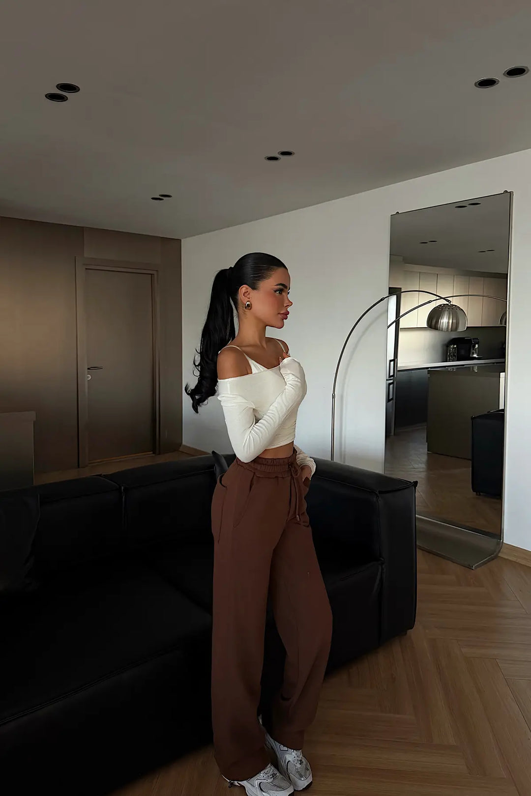 EYY Women Brown Tie-Up Sweatpants - Hagerstown