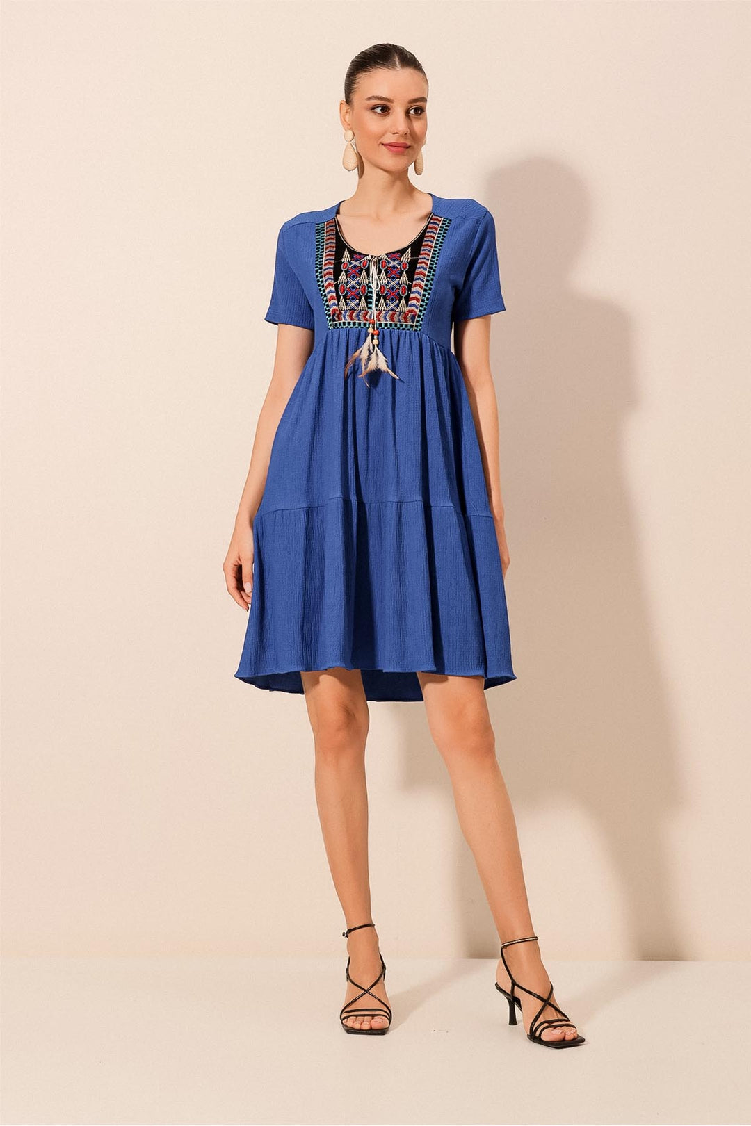 BGD Women Embroidered Knit Dress - Saks - Tonalá