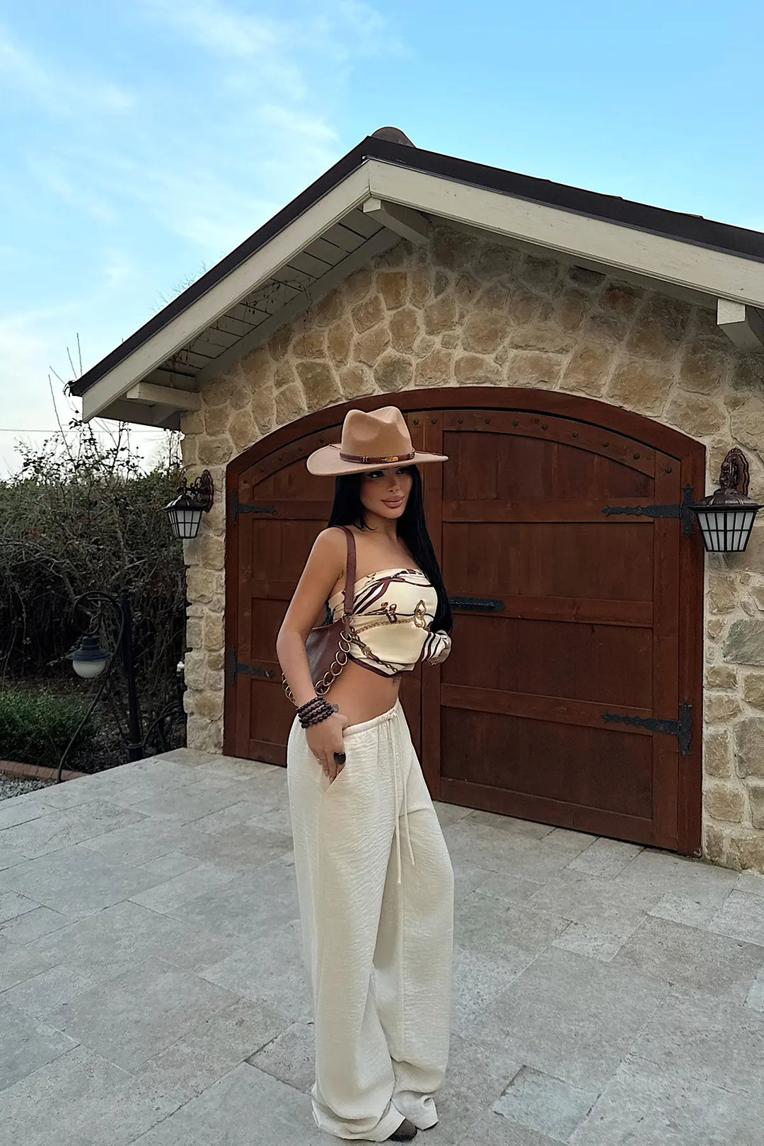 EYY Women Beige Wide-Leg Trousers with Drawstring - Mentor