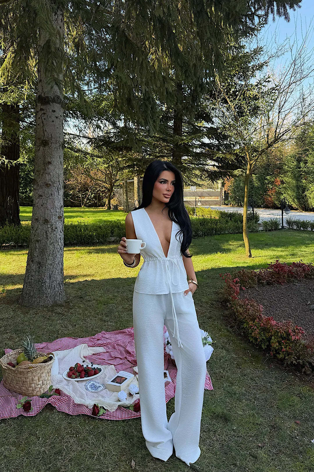 EYY Women White Vest and Pants Set - Cabo San Lucas