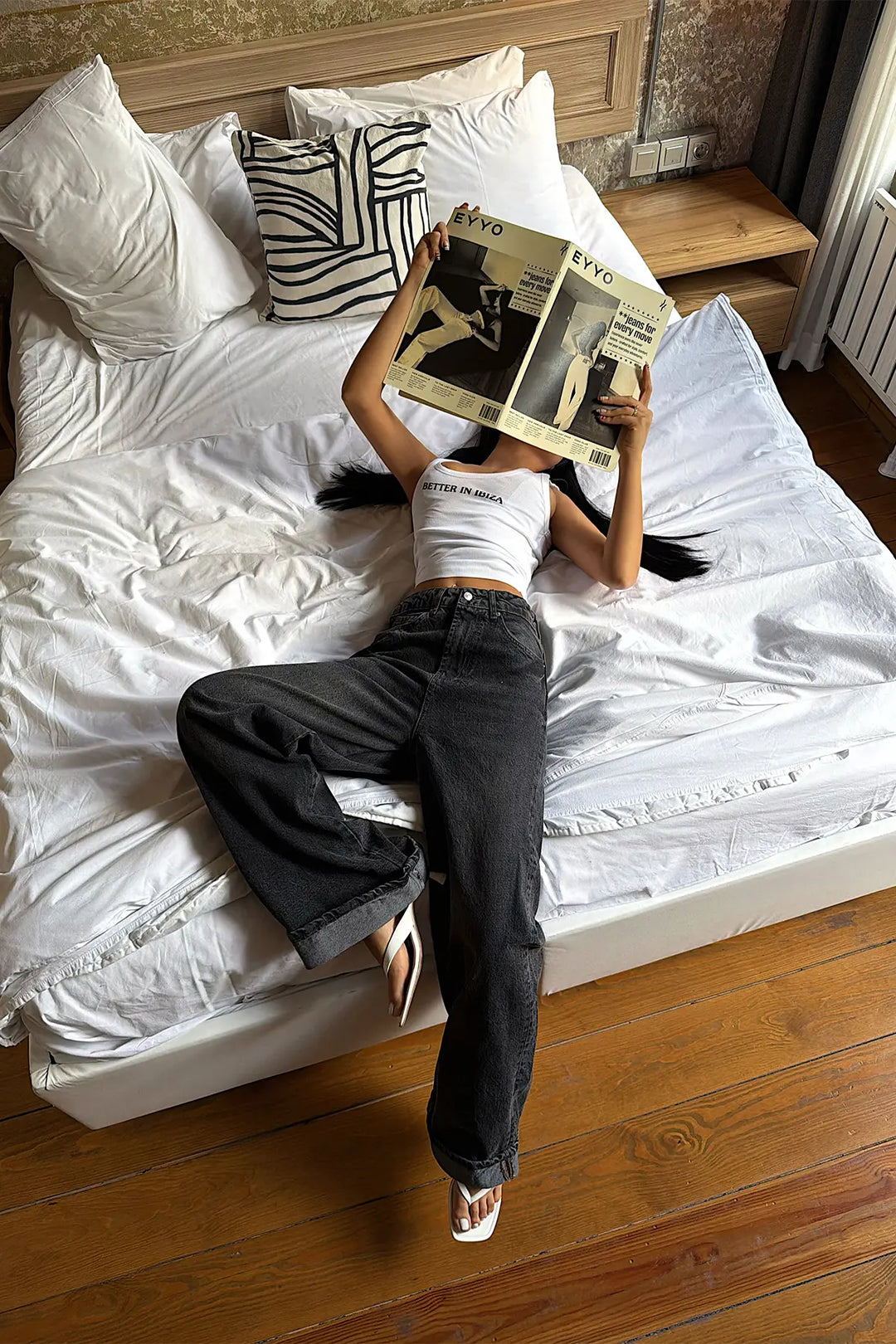 EYY Women Anthracite High-Waisted Jeans - Markham