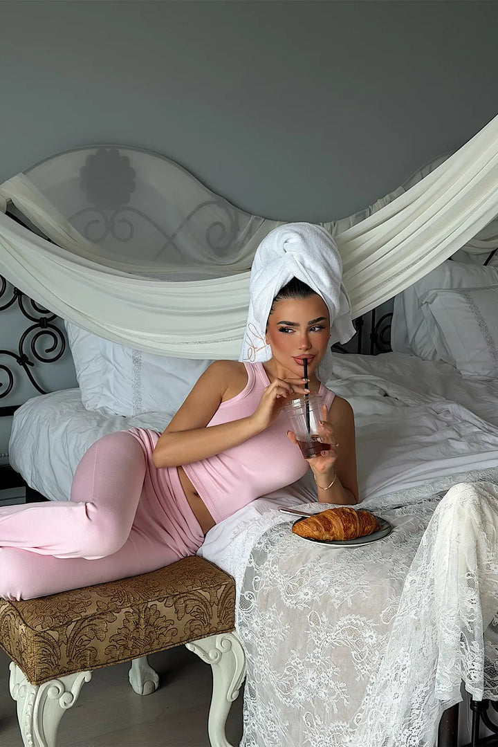 EYY Women Pink Pants Set - Bender