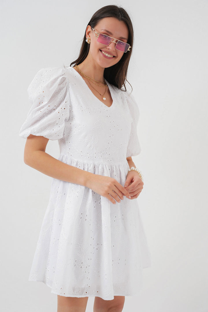 BGD Women Fistolu Short Dress - White - Nuneaton