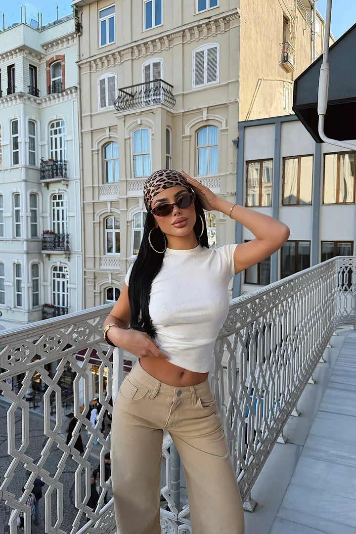 EYY Women White Basic Crop Top - Cergy