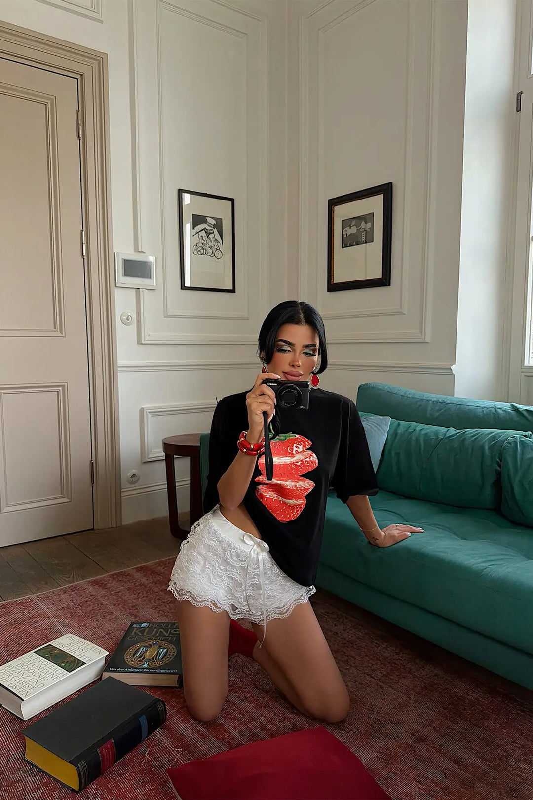 EYY Women Black Strawberry Print T-Shirt - Kifisiá