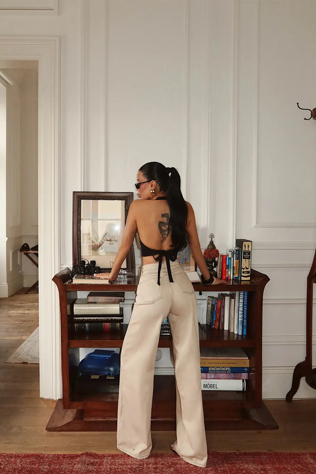 EYY Women Beige High-Waisted Pants with Pocket Detail - Lévis