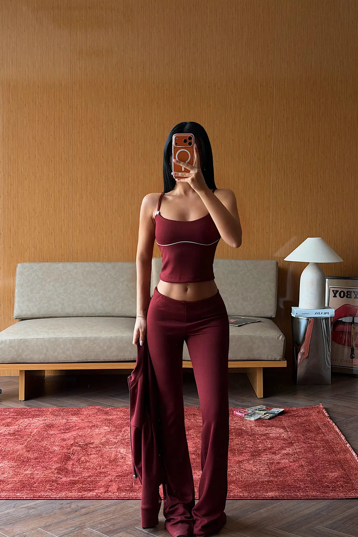 EYY Women Burgundy Zipper Detail 3-Piece Set - Sindelfingen