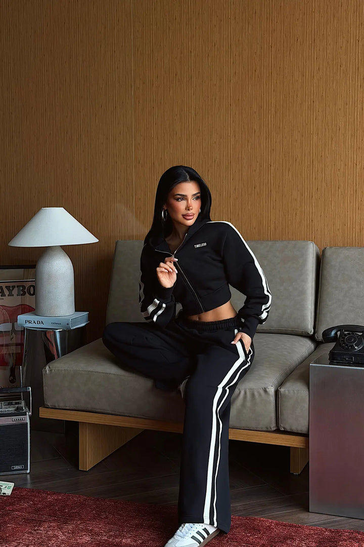 EYY Women Black Tracksuit Set - Châtillon