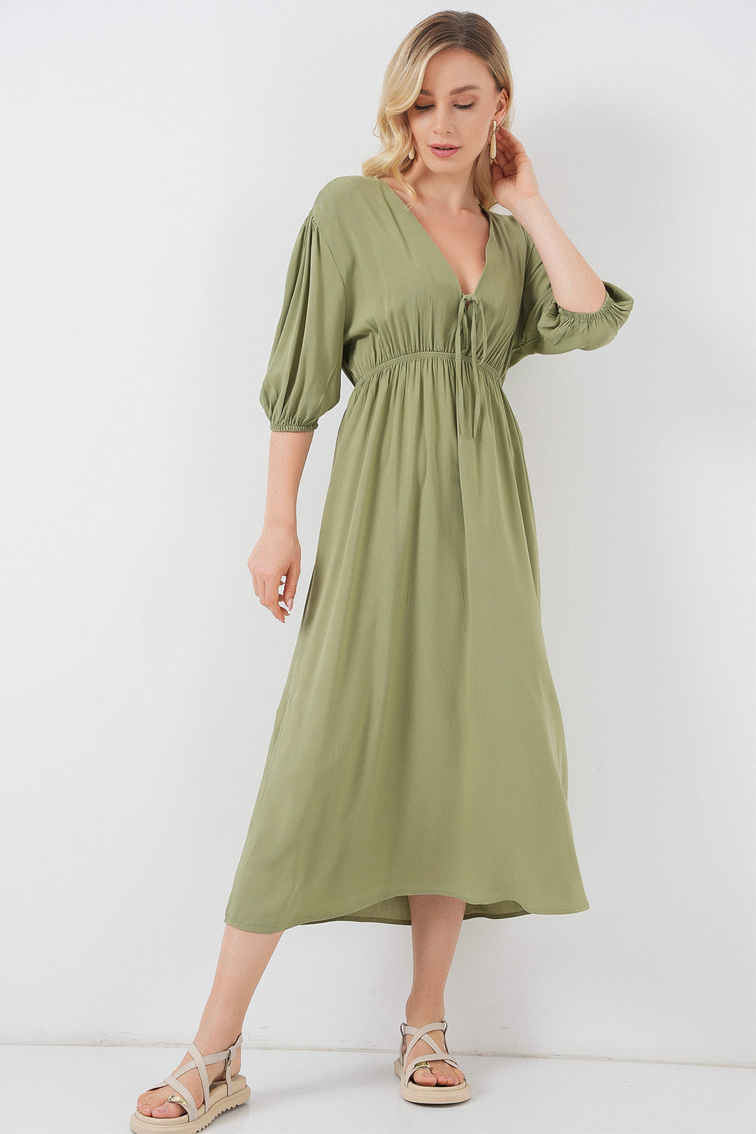 BGD Women Women's Waist Ruched V-Neck Dress - Çağla - Princeton