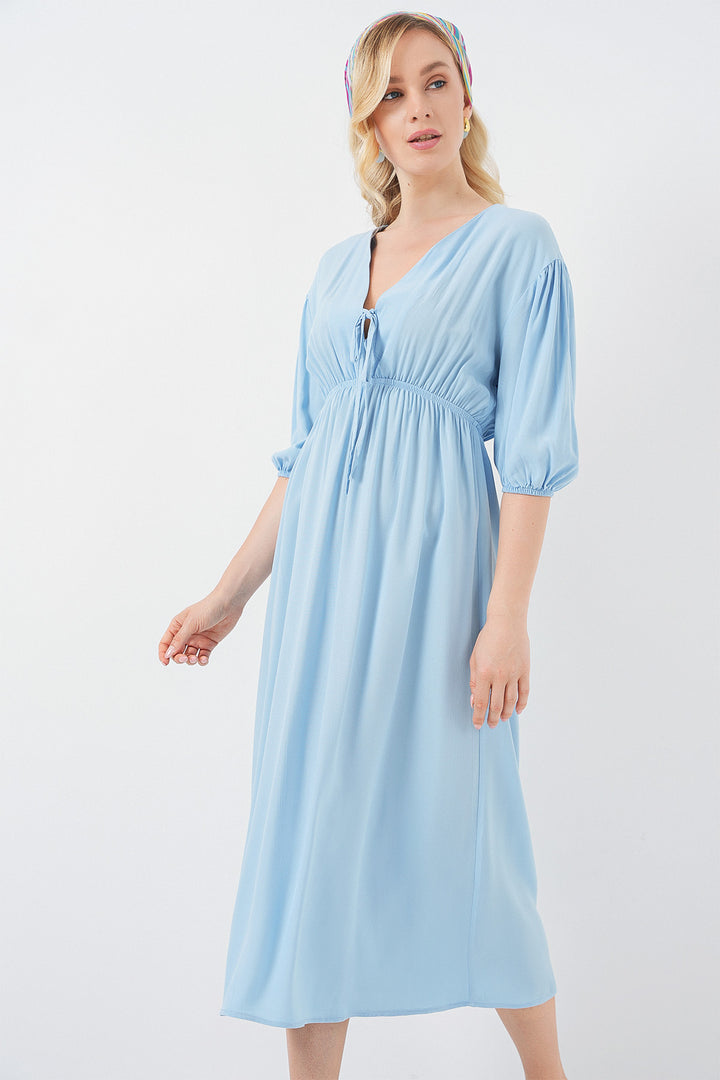 BGD Women Women's Cinched Waist V-Neck Dress - Blue - Iguala de la Independencia