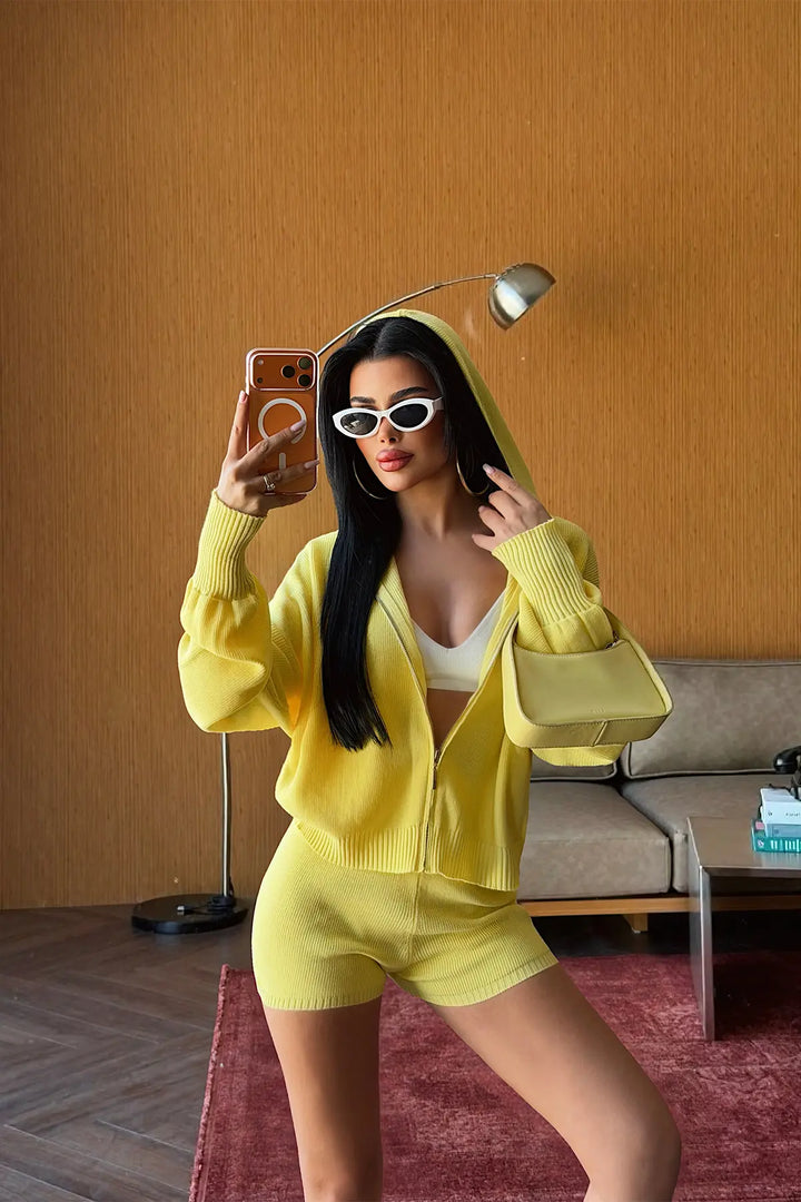 EYY Women Yellow Shorts Set - Kifisiá