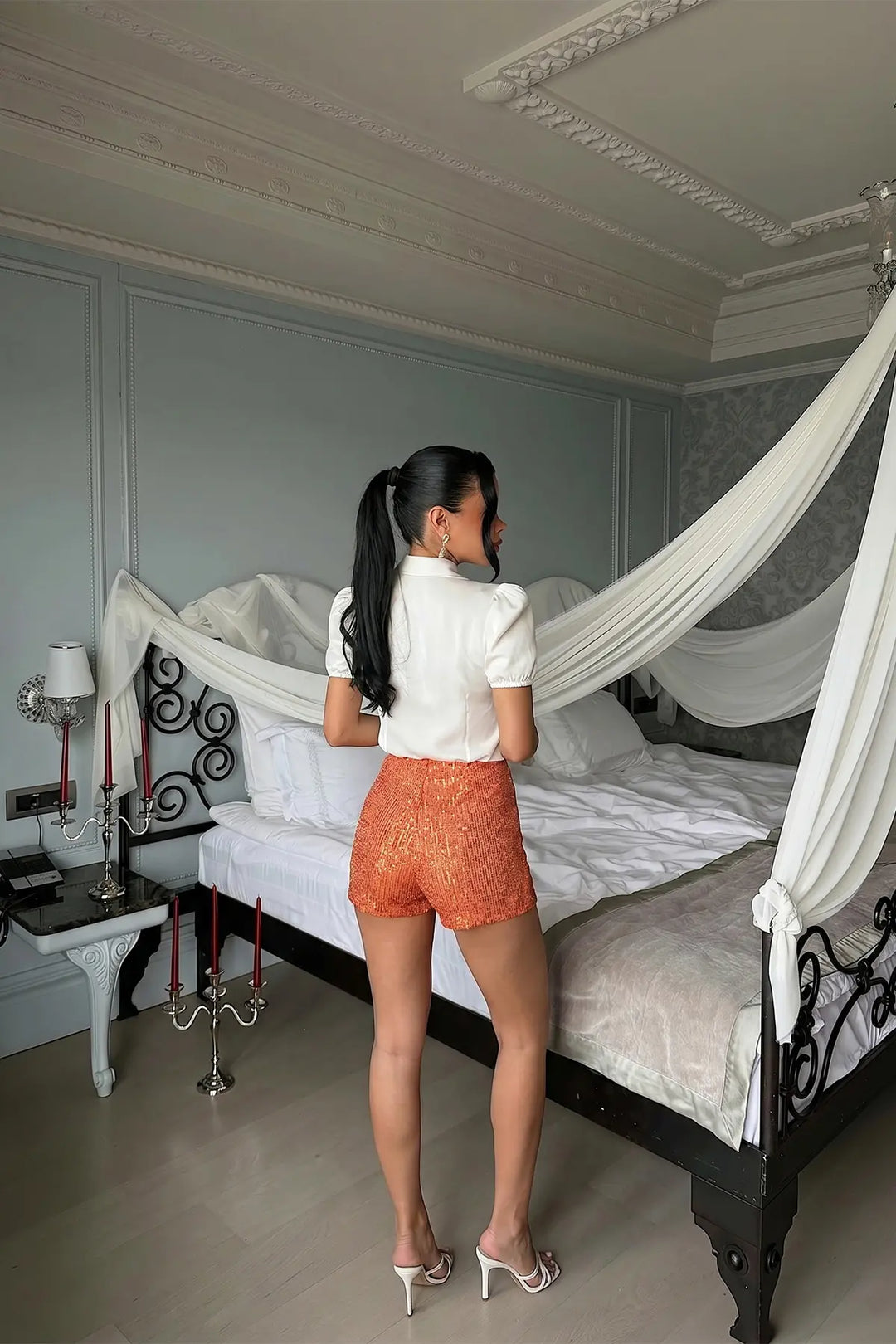 EYY Women Orange Sequin Detail Shorts - La Seyne-sur-Mer
