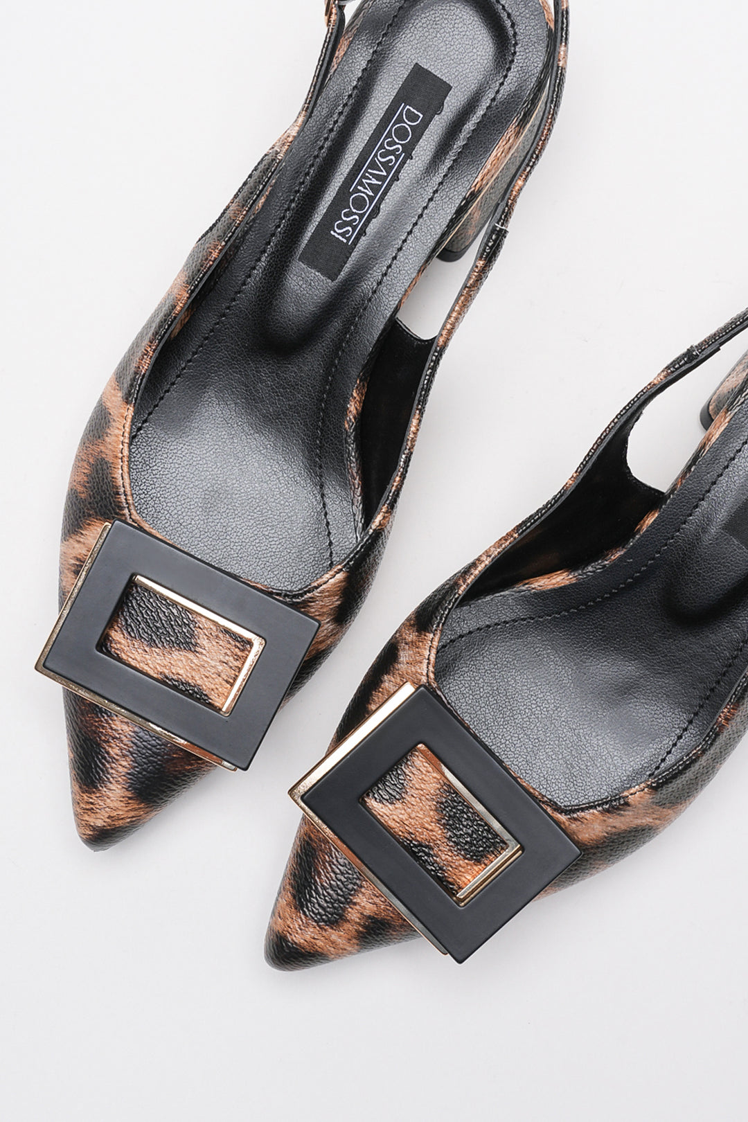 DSM Proset Low Heel Women's Shoe with Leopard Leather Square Buckle Detail - Chimalhuacán