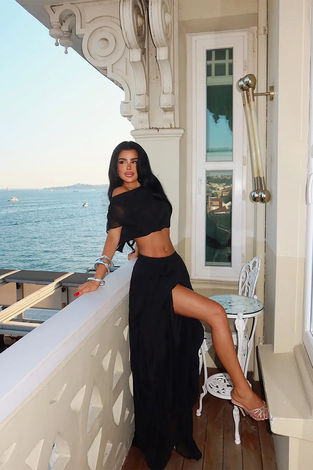 EYY Women Black Skirt Set - Middletown