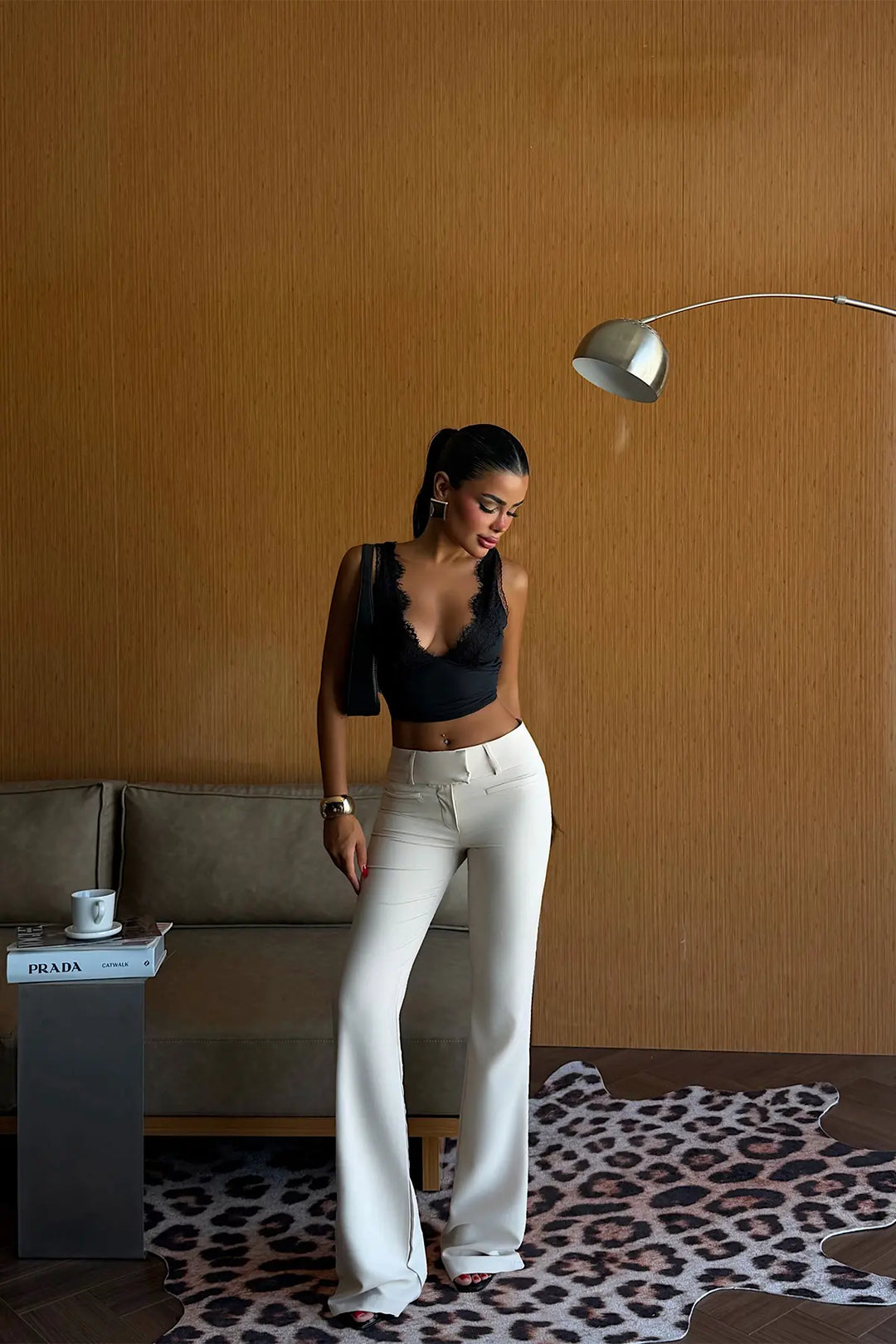 EYY Women Beige Pocket Detail Trousers - Athis-Mons
