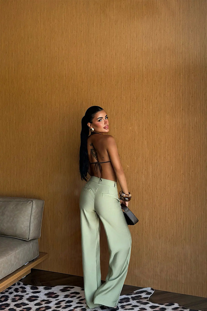 EYY Women Khaki Basic Belt Detail Trousers - Huejutla de Reyes