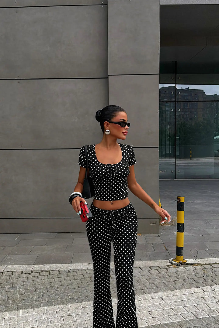 EYY Women Black Polka Dot Suit - León de los Aldama