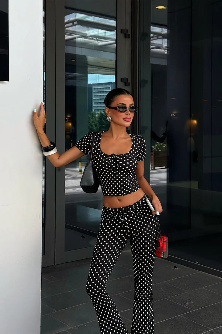EYY Women Black Polka Dot Suit - León de los Aldama