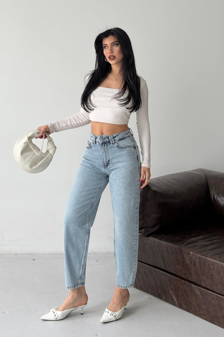 XLJ Mom Fit Jean 7057 - Michigan City