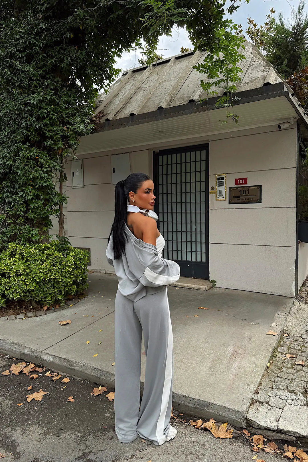 EYY Women 3-Piece Set with Zipper Detail - Guanajuato