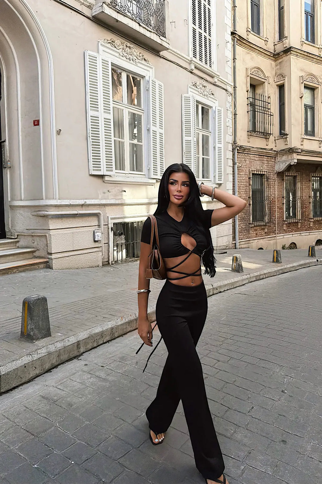 EYY Women Black Front-Tie Set - East Point