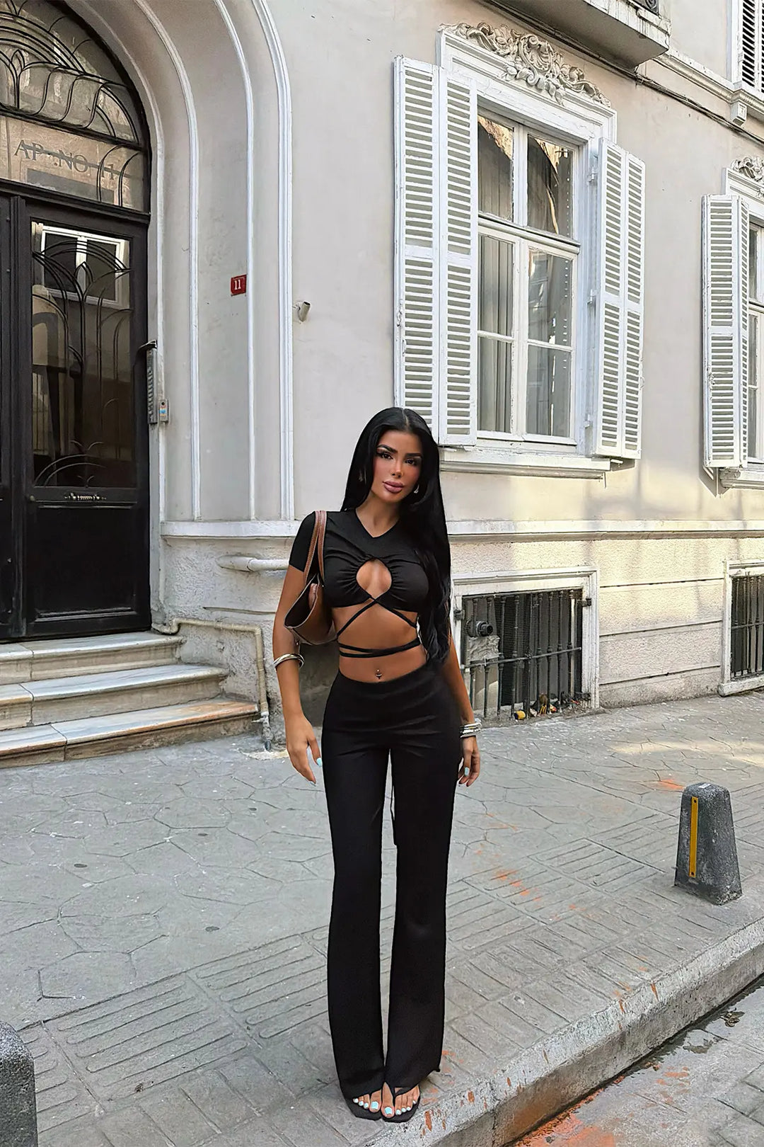 EYY Women Black Front-Tie Set - East Point