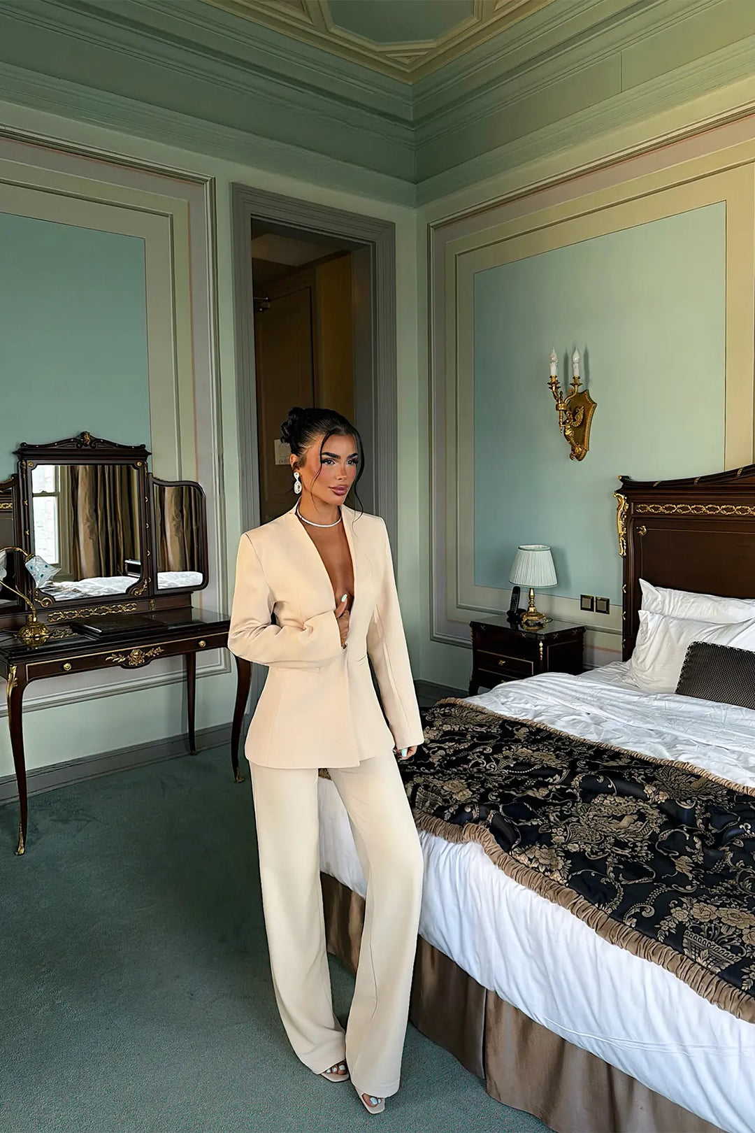 EYY Women Beige Trouser Suit - Pikesville