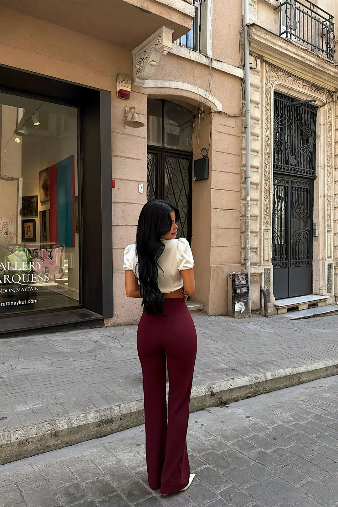 EYY Women Burgundy Stitch Detail Trousers - El Paso de Robles