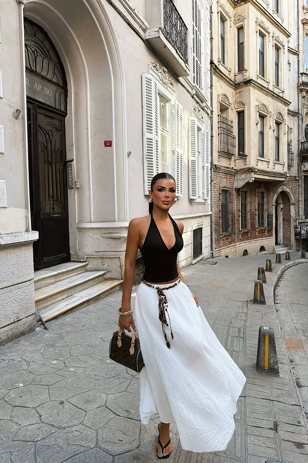 EYY Women White Skirt with Belt Detail - Ulm