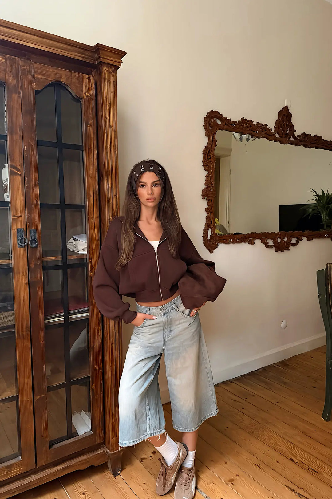 EYY Women Brown Zipper Detail Cardigan - Queens
