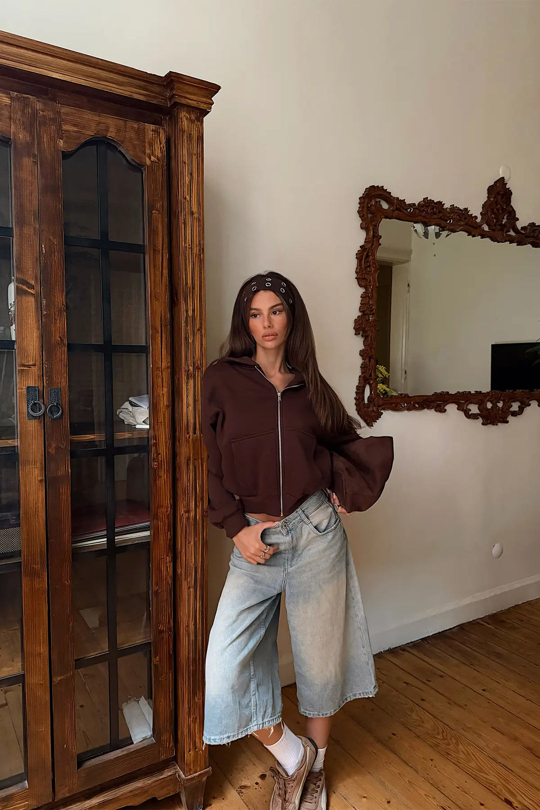 EYY Women Brown Zipper Detail Cardigan - Queens