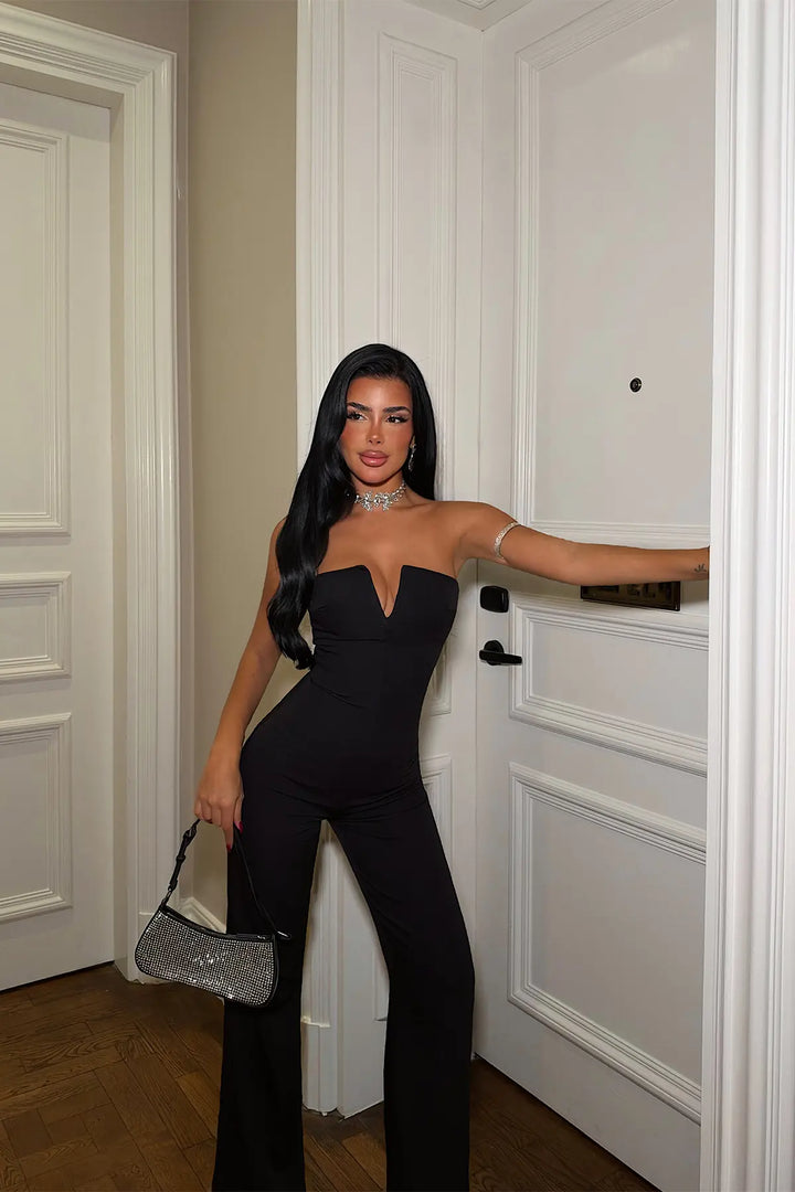 EYY Women Black Jumpsuit with Slit Detail - Vélez-Málaga