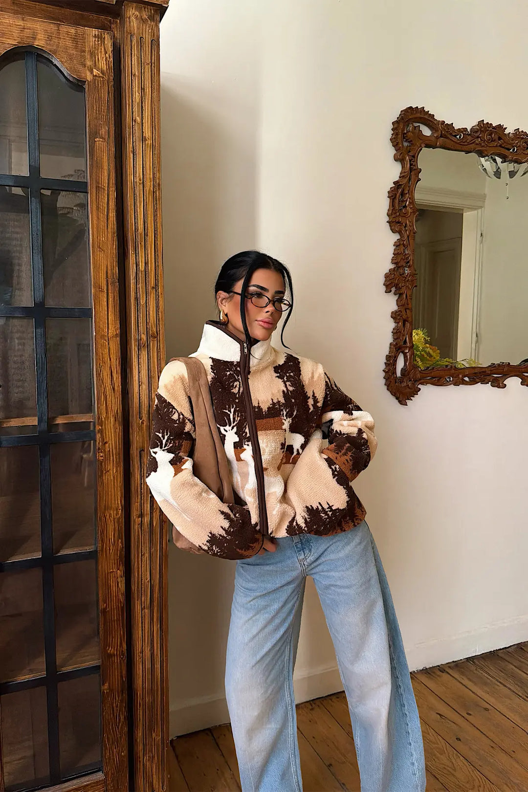 EYY Women Brown Batik-Patterned Plush Jacket - Bietigheim-Bissingen