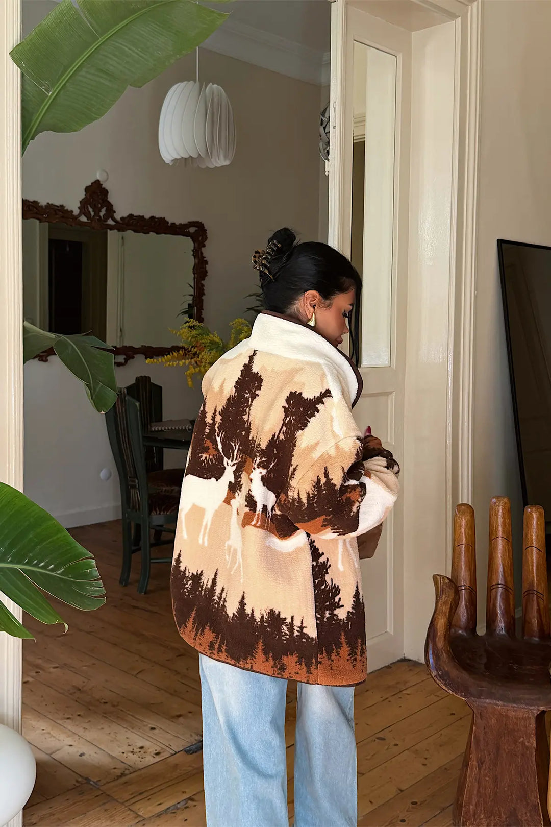 EYY Women Brown Batik-Patterned Plush Jacket - Bietigheim-Bissingen