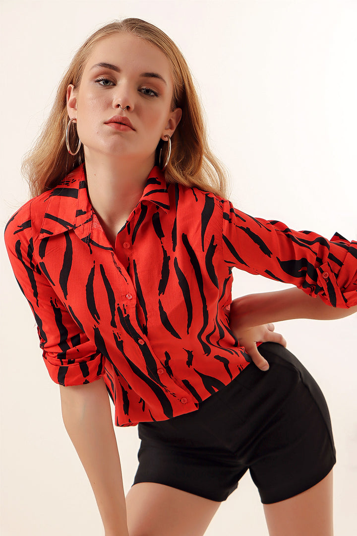 BGD Women Graphic Patterned Shirt - A.Red - Maintal
