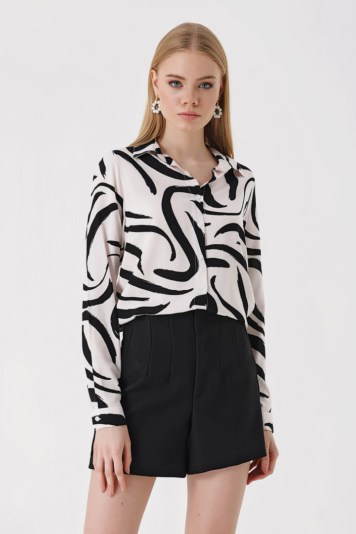 BGD Women Graphic Patterned Shirt - Off-White - Monterrey