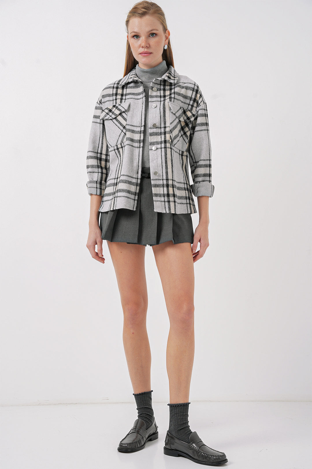 BGD Women Plaid Pattern Double Pocket Shirt - Gray - Bragança