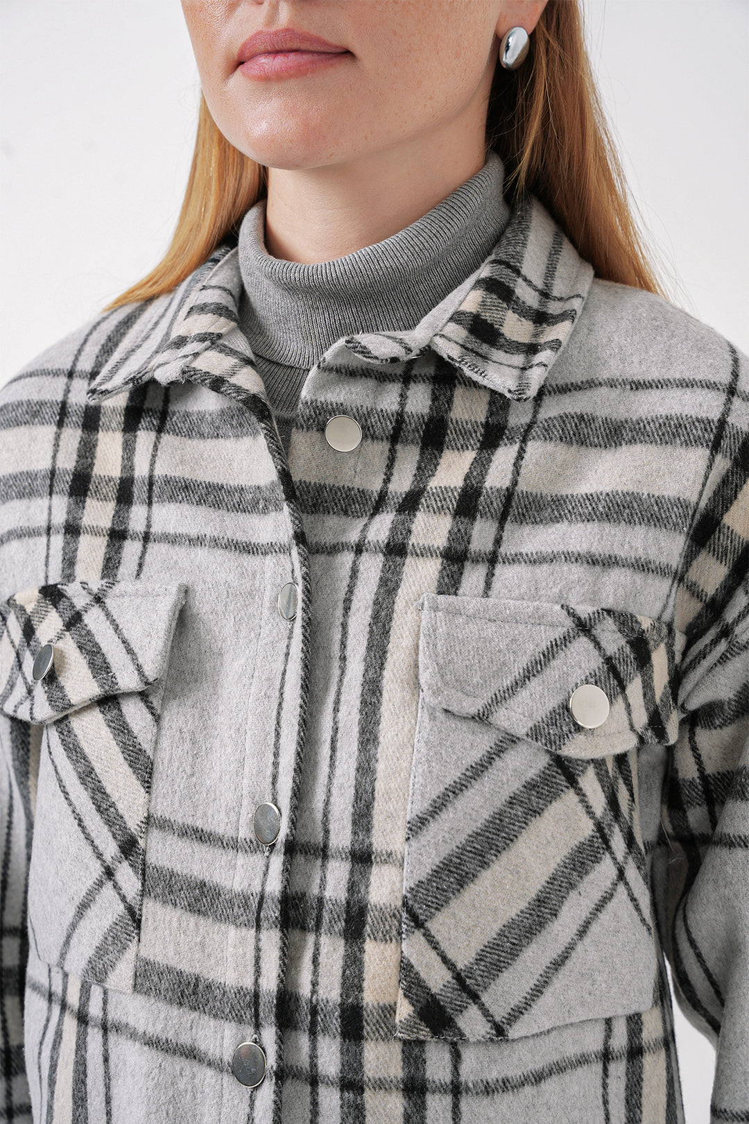 BGD Women Plaid Pattern Double Pocket Shirt - Gray - Bragança