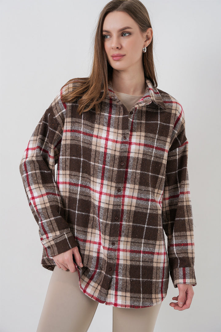 BGD Women Women's Plaid Pattern Oversized Lumberjack Shirt 3854 Mink - Miranda de Ebro