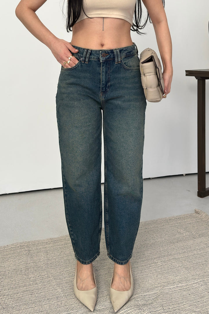 XLJ Mom Fit Jean 7057 - Roeselare
